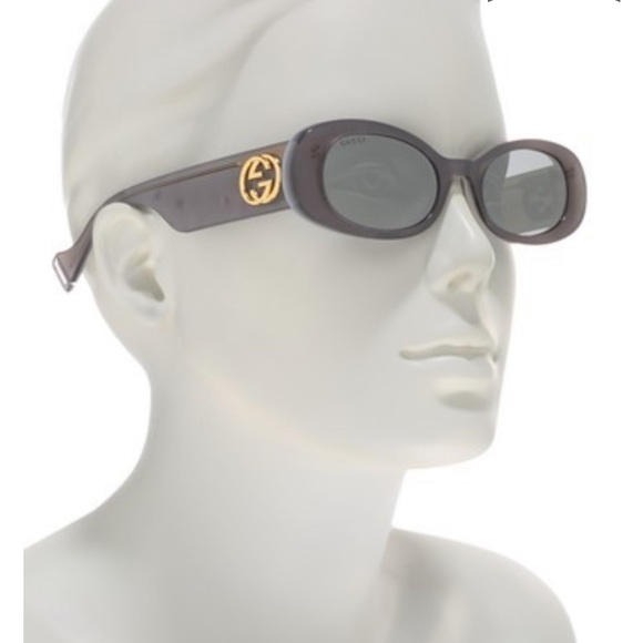 Gucci Accessories - New Gucci 52mm oval sunglasses